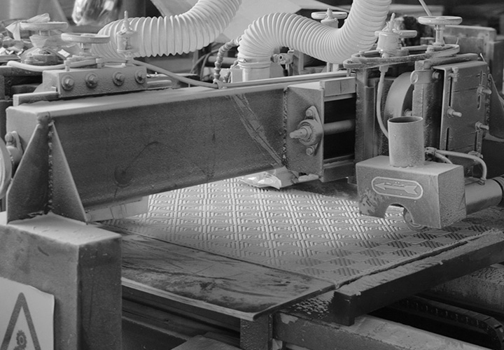 about-Factory03